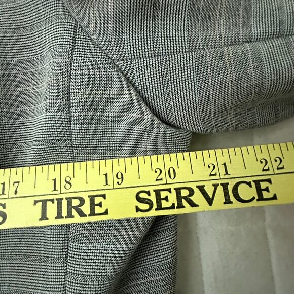 Tahari Skirt Suit Womens 14P Gray Check Pleated Hem Dainty Bow Detail Officewear - Picture 12 of 16